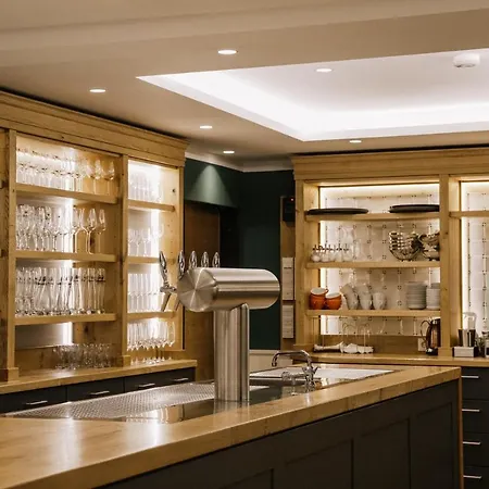 Waldhaus Szálloda Laubach