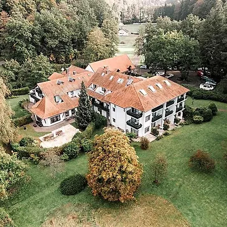 Waldhaus 3*